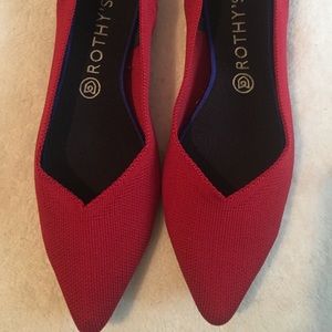 Rothy’s chili red points 10.5